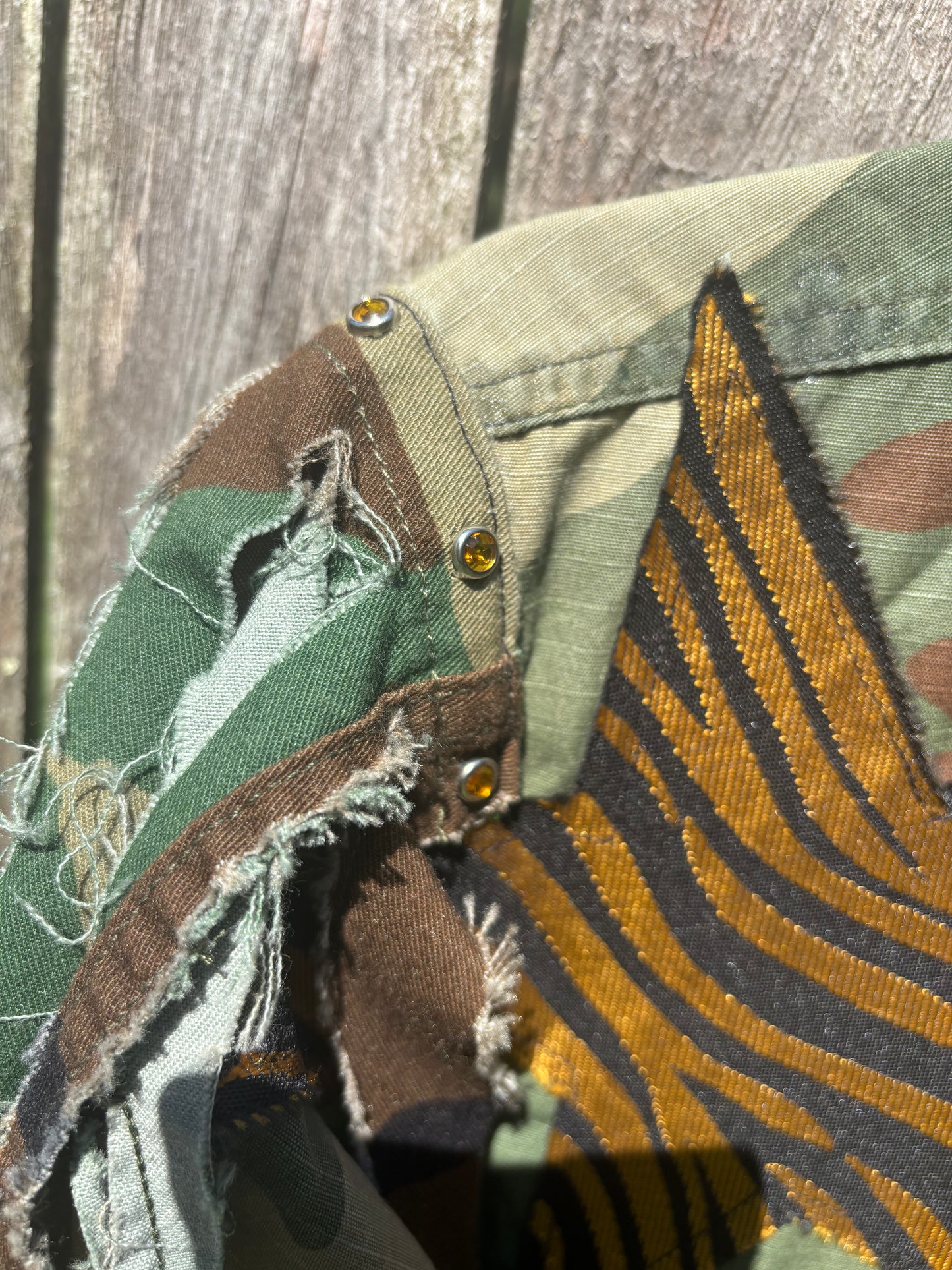 JACK DANIEL'S Camo Jacket - you can BUY or RENT !